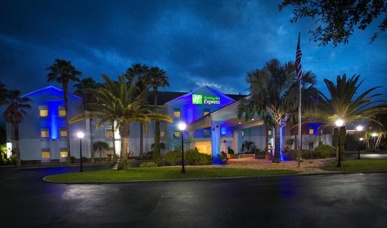 Holiday Inn Express Hotel & Suites Port Charlotte Exterior foto