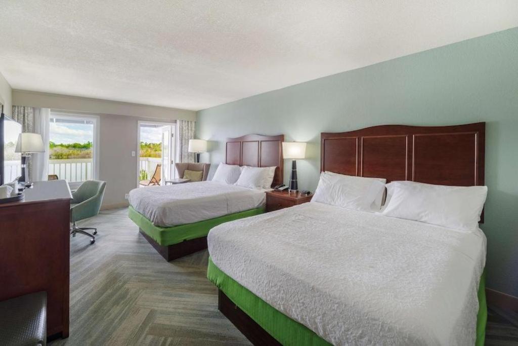 Holiday Inn Express Hotel & Suites Port Charlotte Exterior foto