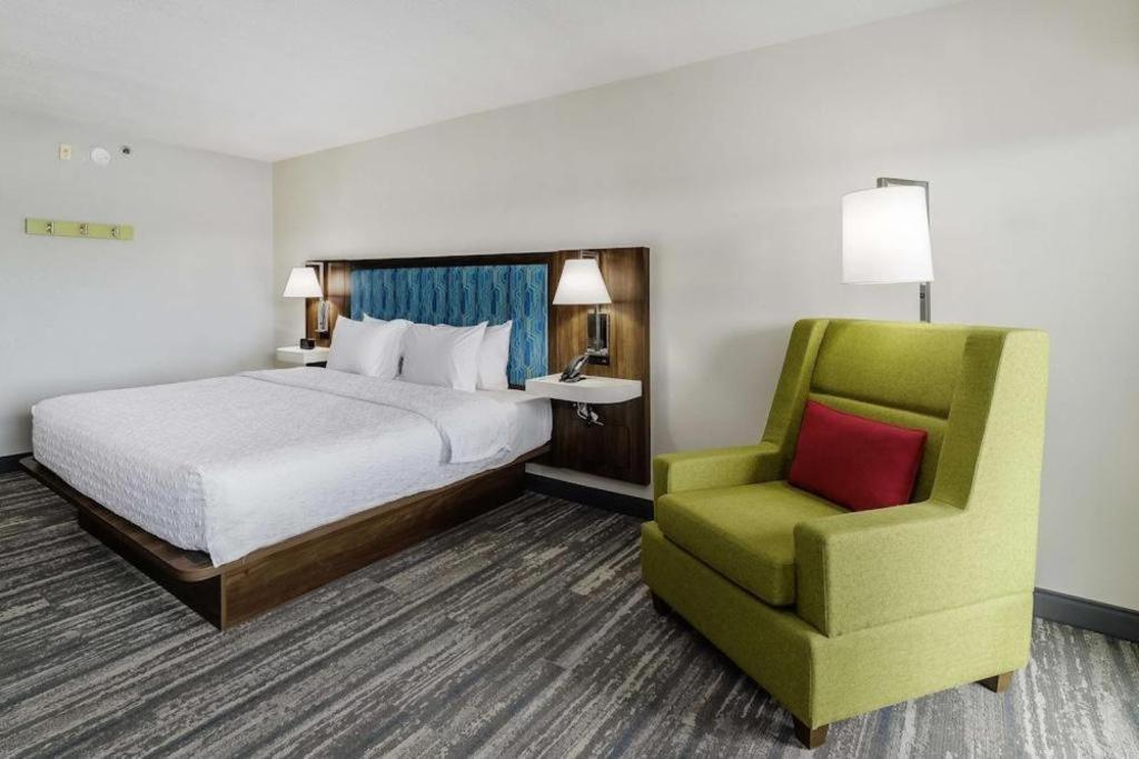 Holiday Inn Express Hotel & Suites Port Charlotte Exterior foto
