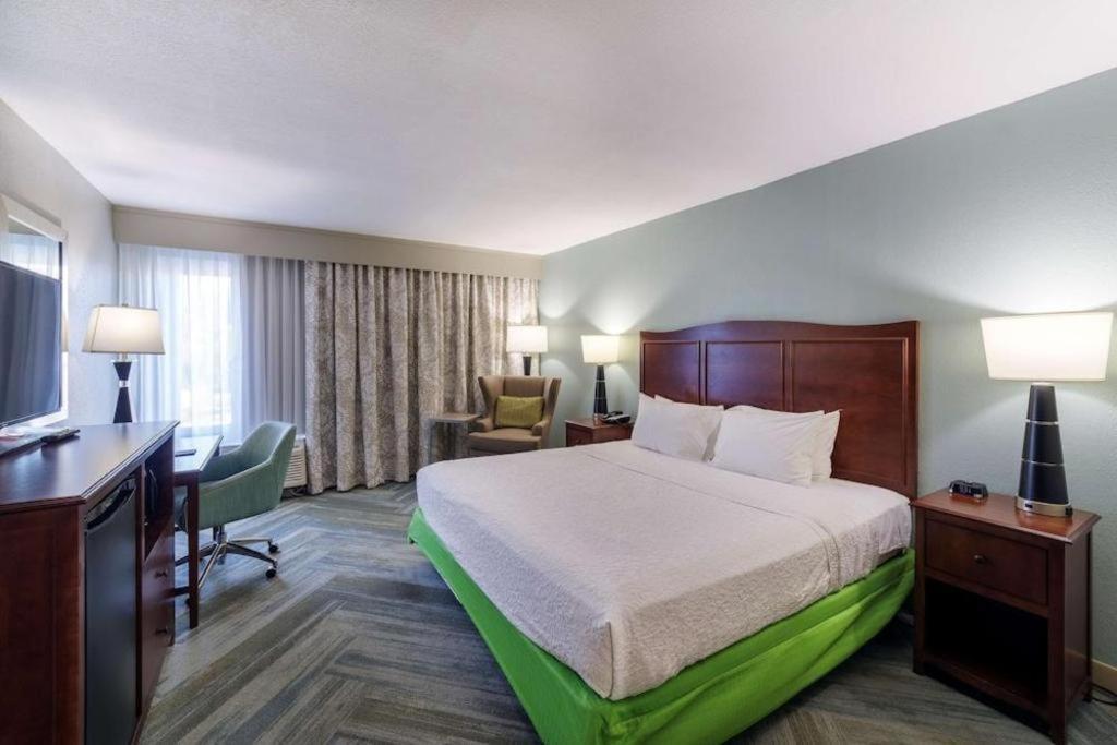 Holiday Inn Express Hotel & Suites Port Charlotte Exterior foto